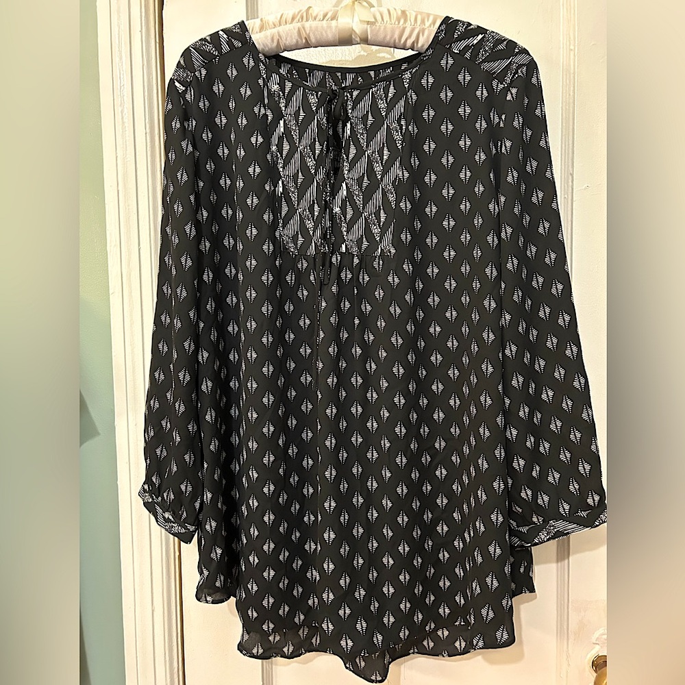 EUC women’s Grace tunic black and white geometric abstract lightweight Sz XL